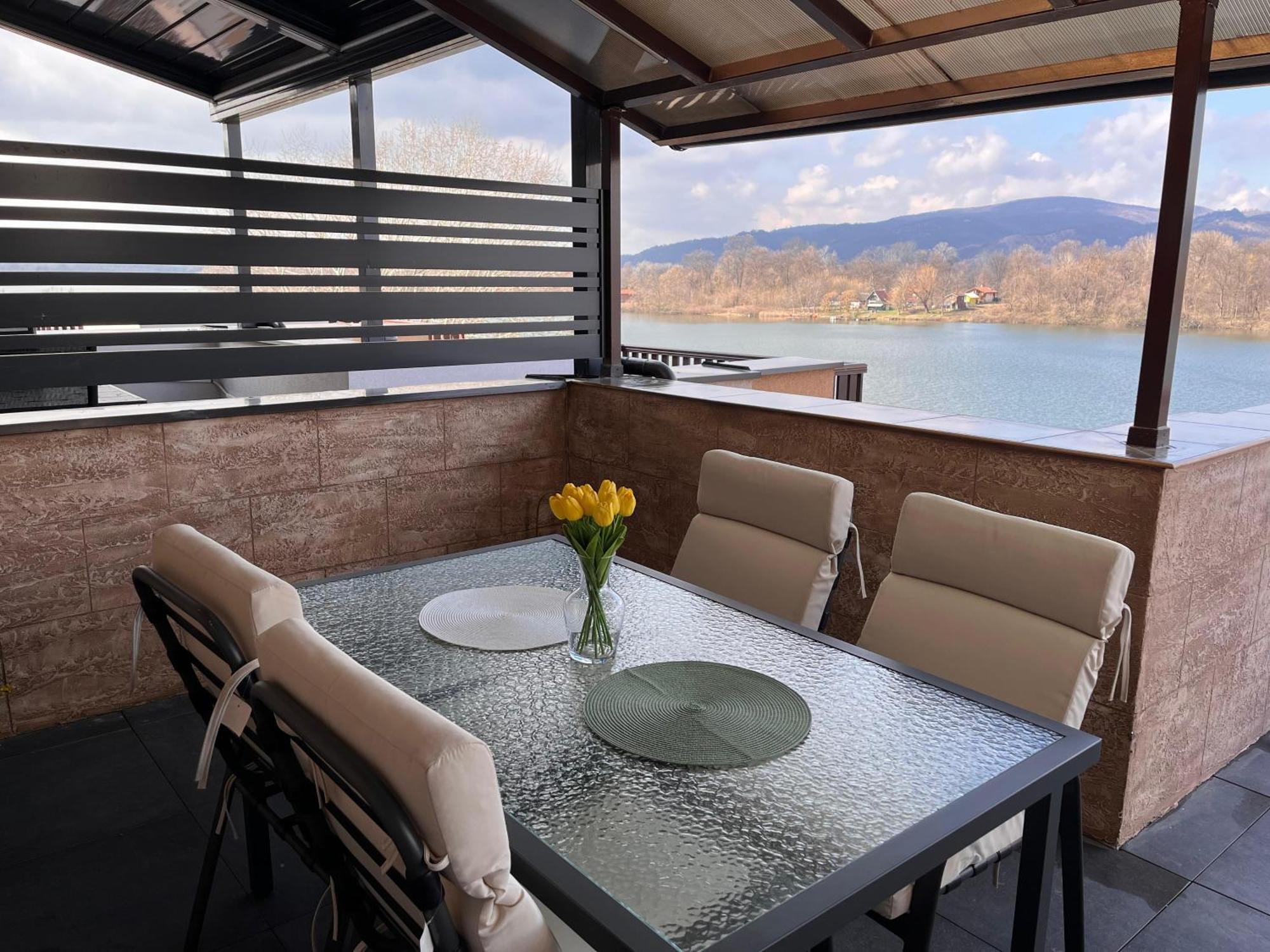Dionis Apartamento Veliko Gradište Exterior foto